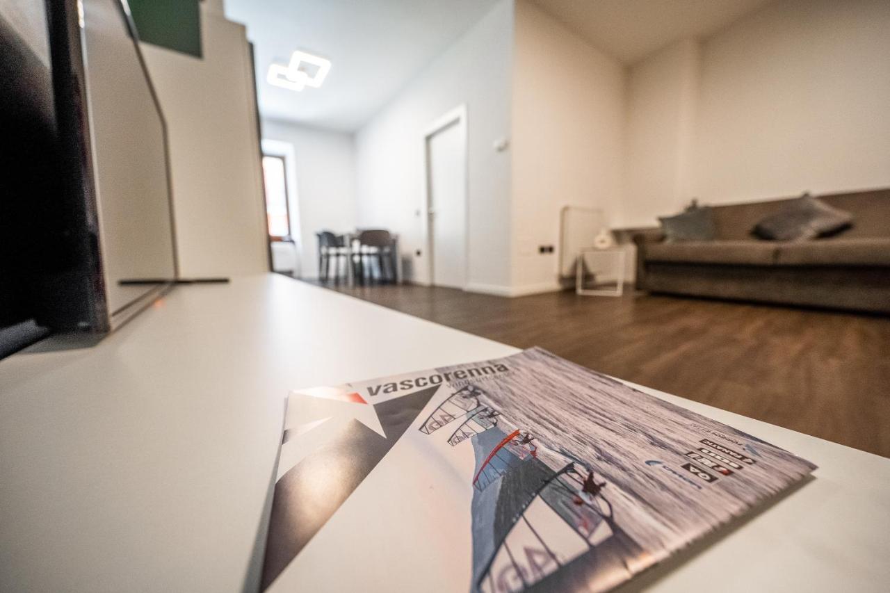 Appartamenti Vasco Renna Surf Center Torbole Sul Garda Exteriör bild
