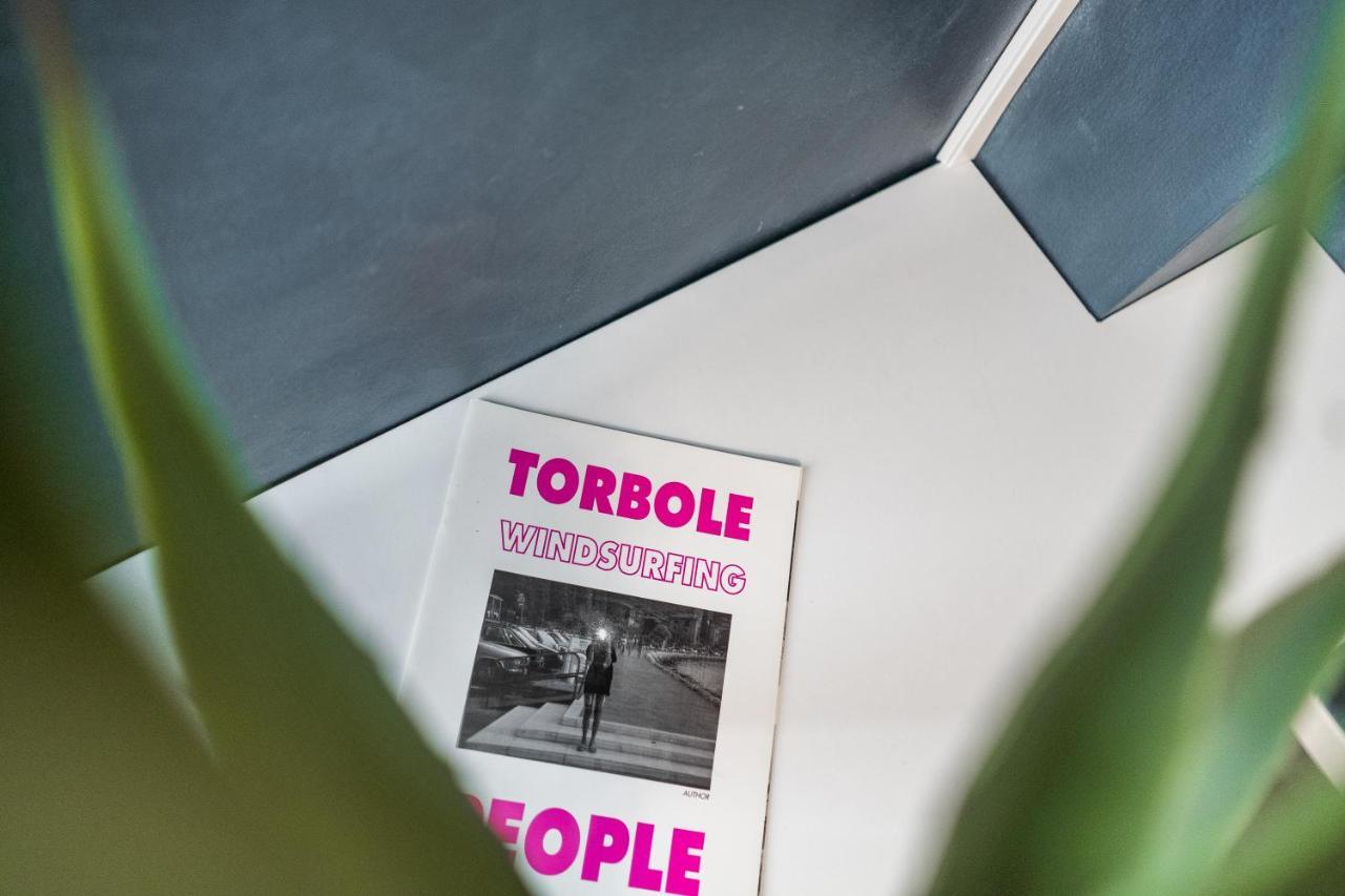 Appartamenti Vasco Renna Surf Center Torbole Sul Garda Exteriör bild