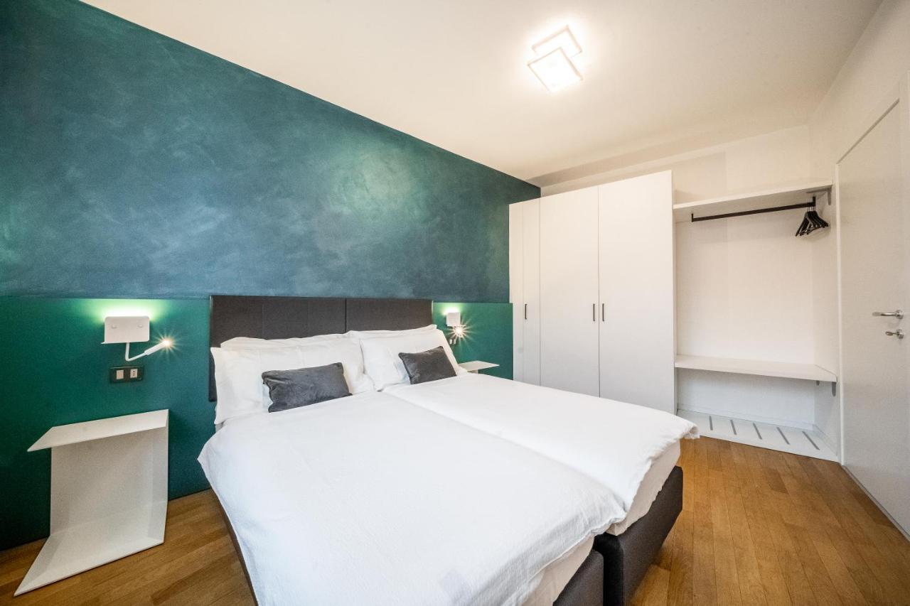 Appartamenti Vasco Renna Surf Center Torbole Sul Garda Exteriör bild