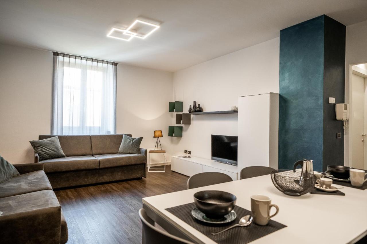Appartamenti Vasco Renna Surf Center Torbole Sul Garda Exteriör bild
