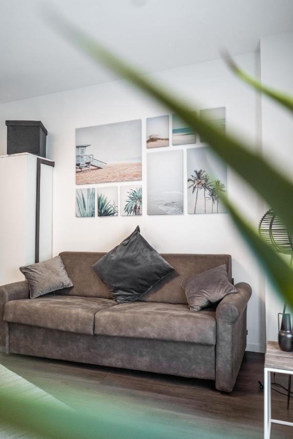 Appartamenti Vasco Renna Surf Center Torbole Sul Garda Exteriör bild