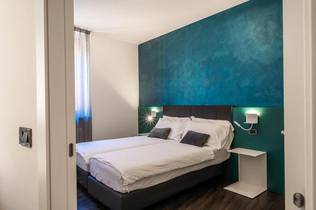 Appartamenti Vasco Renna Surf Center Torbole Sul Garda Exteriör bild