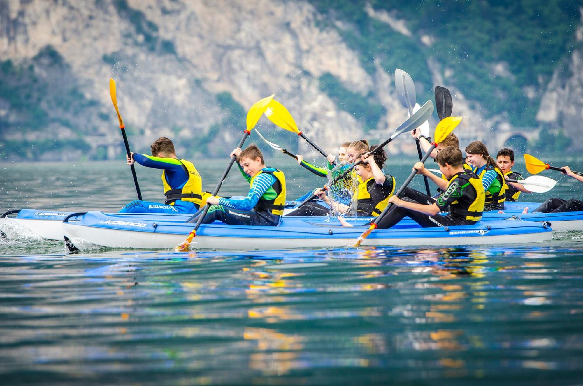 Appartamenti Vasco Renna Surf Center Torbole Sul Garda Exteriör bild